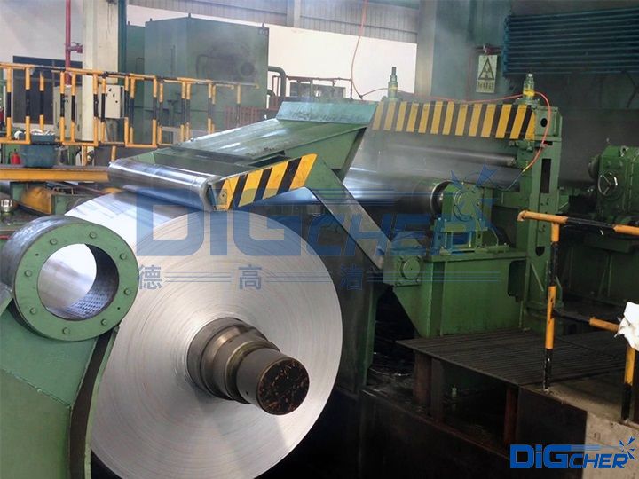 冷軋光整機(jī)工作場景